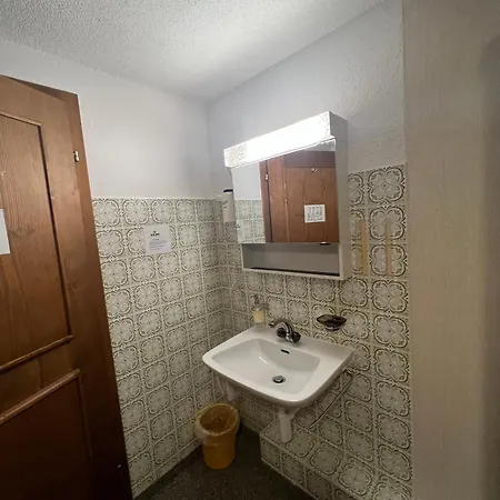 Romantic With Private Bathroom 3* Saas im Prattigau