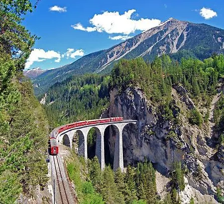 Romantic With Private Bathroom 3*