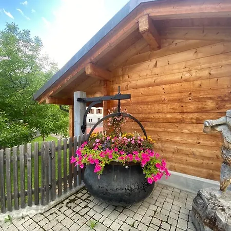 Romantic With Private Bathroom Guest house 3*